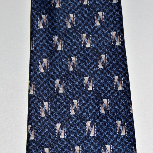3/$30 Men's Ties Made in Canada - Picture 6 of 11